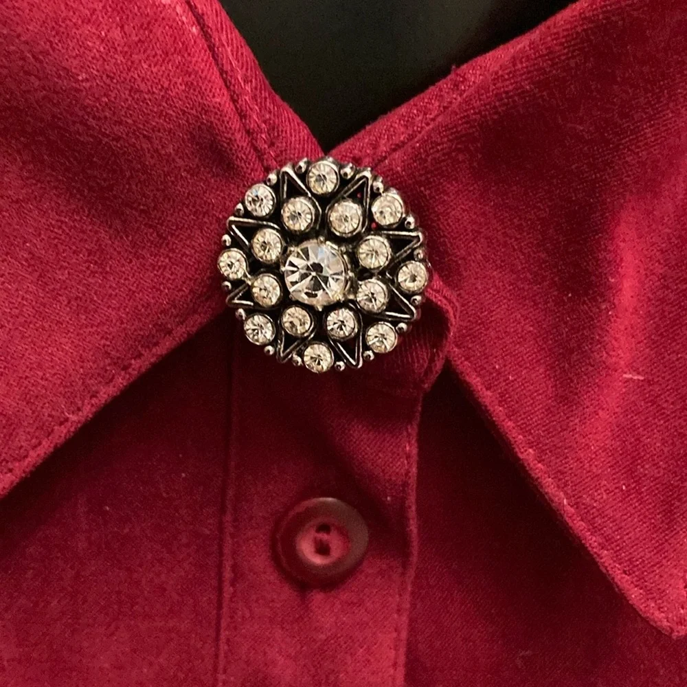 Selection of 3 VTG Single Cuff Links to be Worn as STATEMENT COLLAR BUTTONS